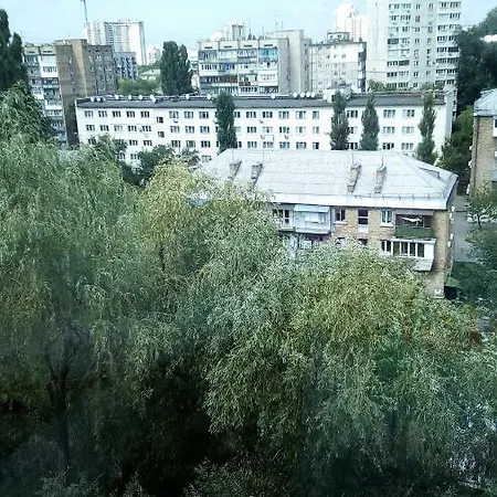 Квартира Рядом Севастопольская Площадь,Добробут,Жуляны Kiew